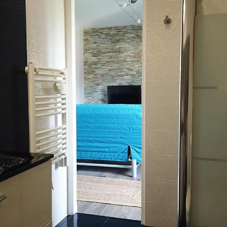 Cosy A Quelques Metres De La *